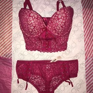 Victoria’s Secret Dream Angels Padded Demi Lace Up Bustier Corset Set 32DD